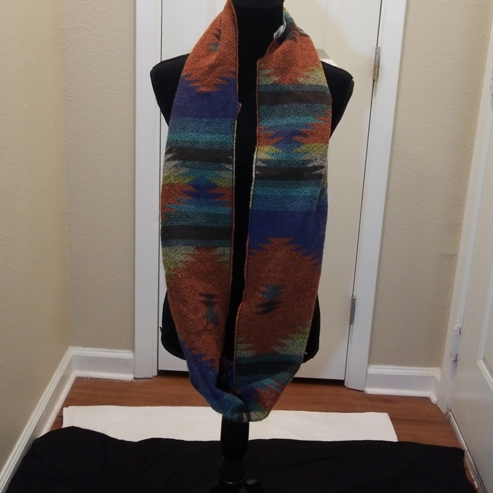 Infinity scarf